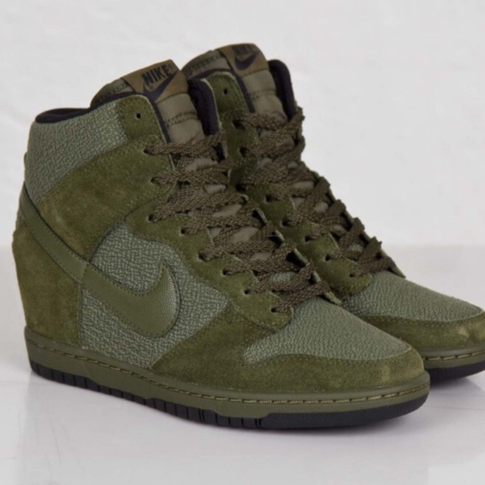 Nike Dunk Sky Hi Essential Wedge Army Rough Green Wmn’s Size 6.5